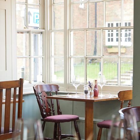 The Bell Hotel Woburn By Greene King Inns 외부 사진
